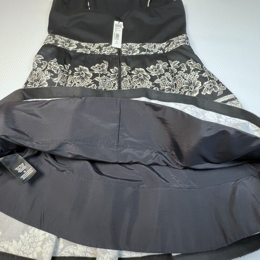 Alice + Olivia Madison Dress 14 Black White Pleated Fit Flare Floral Ballet - Picture 16 of 16